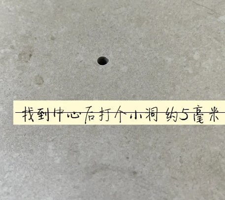 潍城瓷砖空鼓维修公司专业解答在瓷砖铺贴过程中，如果砂料搅拌不均匀，将会带来以下问题